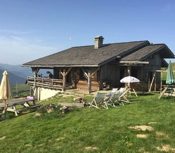 Refuge de la Croix de Pierre