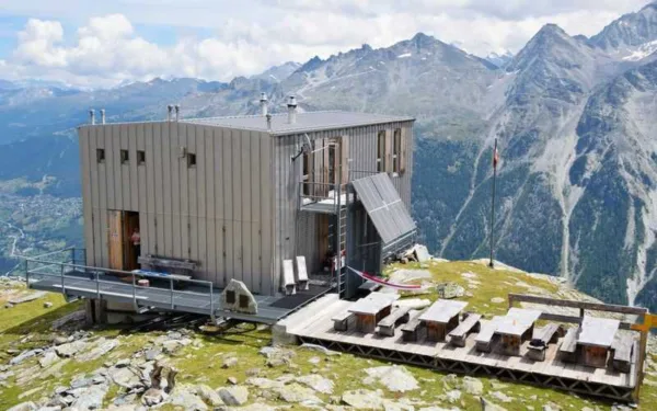 Cabane Topali Topalihütte 1