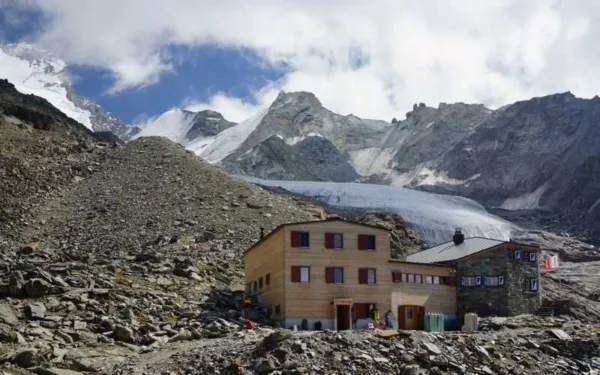 Domhütte 1