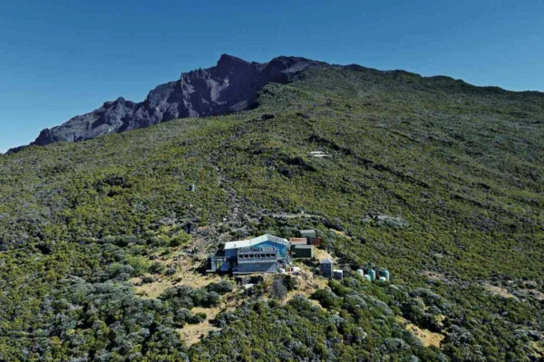 Refuge Caverne Dufour