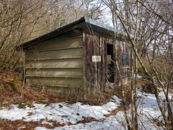 Cabane de l Avalanche Bauges 1