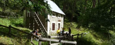 Cabane de Peyron Roux