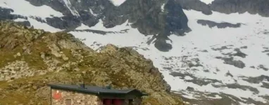 Refuge des Aiguilles d Arves