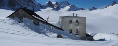 Cabane du Trient 2