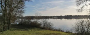 Lac de Miribel Jonage ou Lac des eaux bleues 1