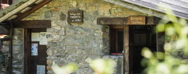 Refuge des Tinderets 2