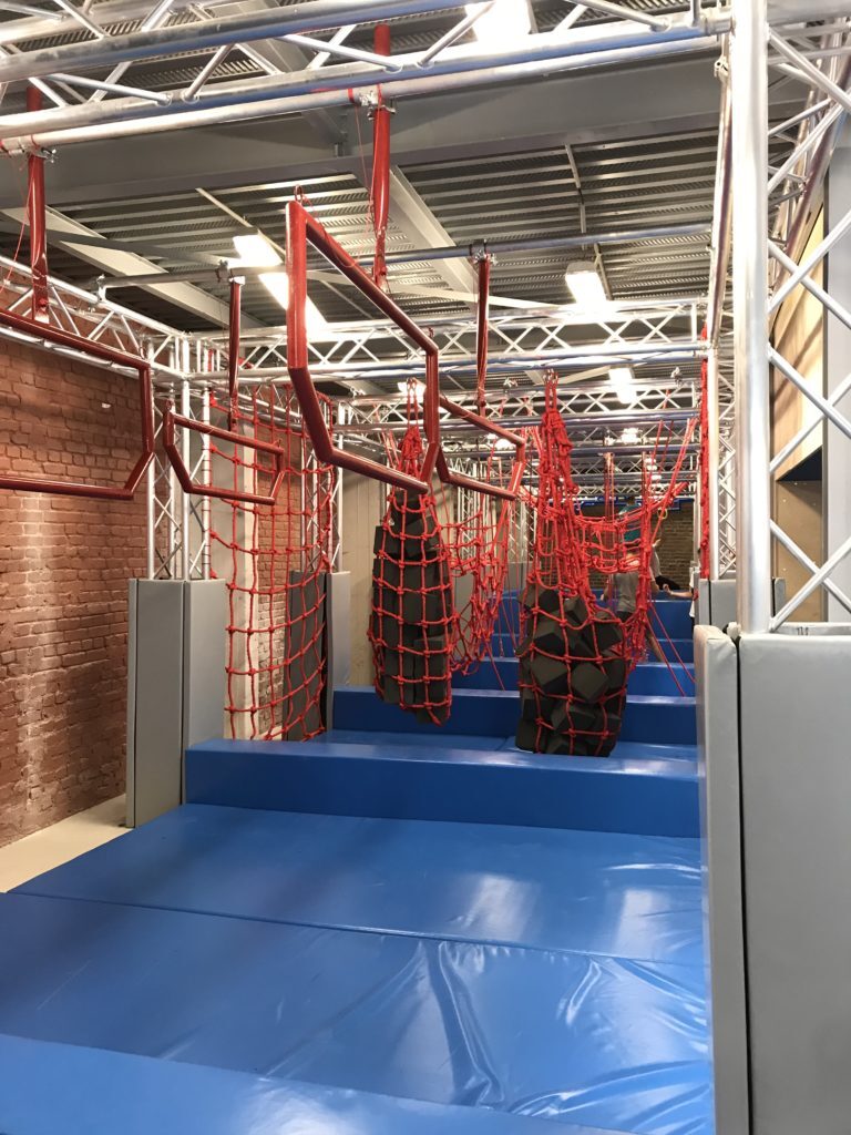 The_blast_parcours d'obstacles indoor Paris