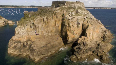 Via ferrata Bretagne