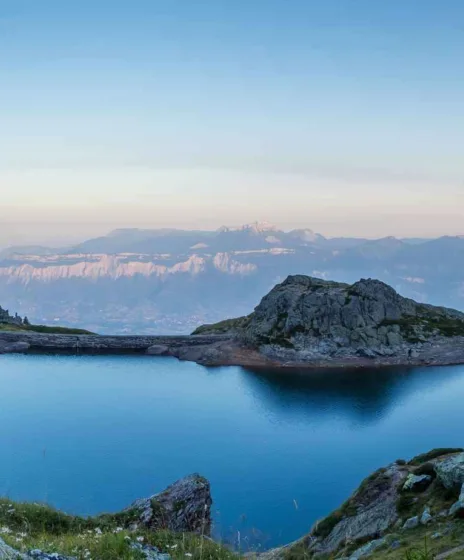 Lac de montagne Isère 2