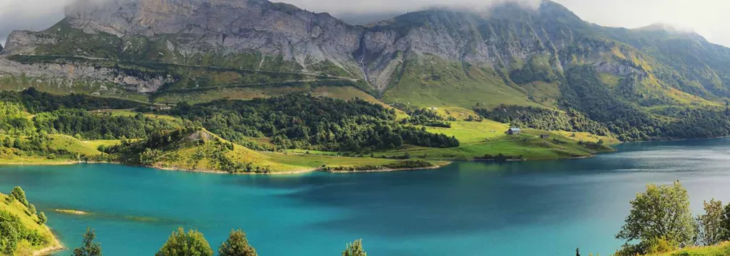 Lac de montagne Savoie