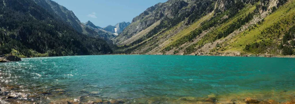 Lac de montagne Pyrénées