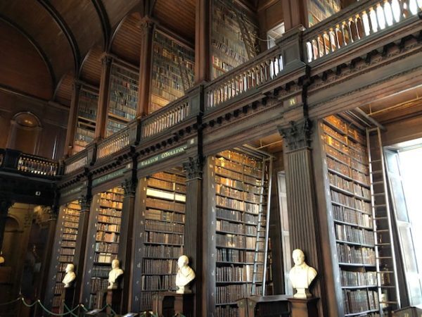 Road trip Irlande Trinity College bibliothèque 600x450 min