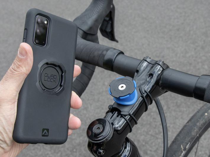 Support smartphone pour vtt quadlock