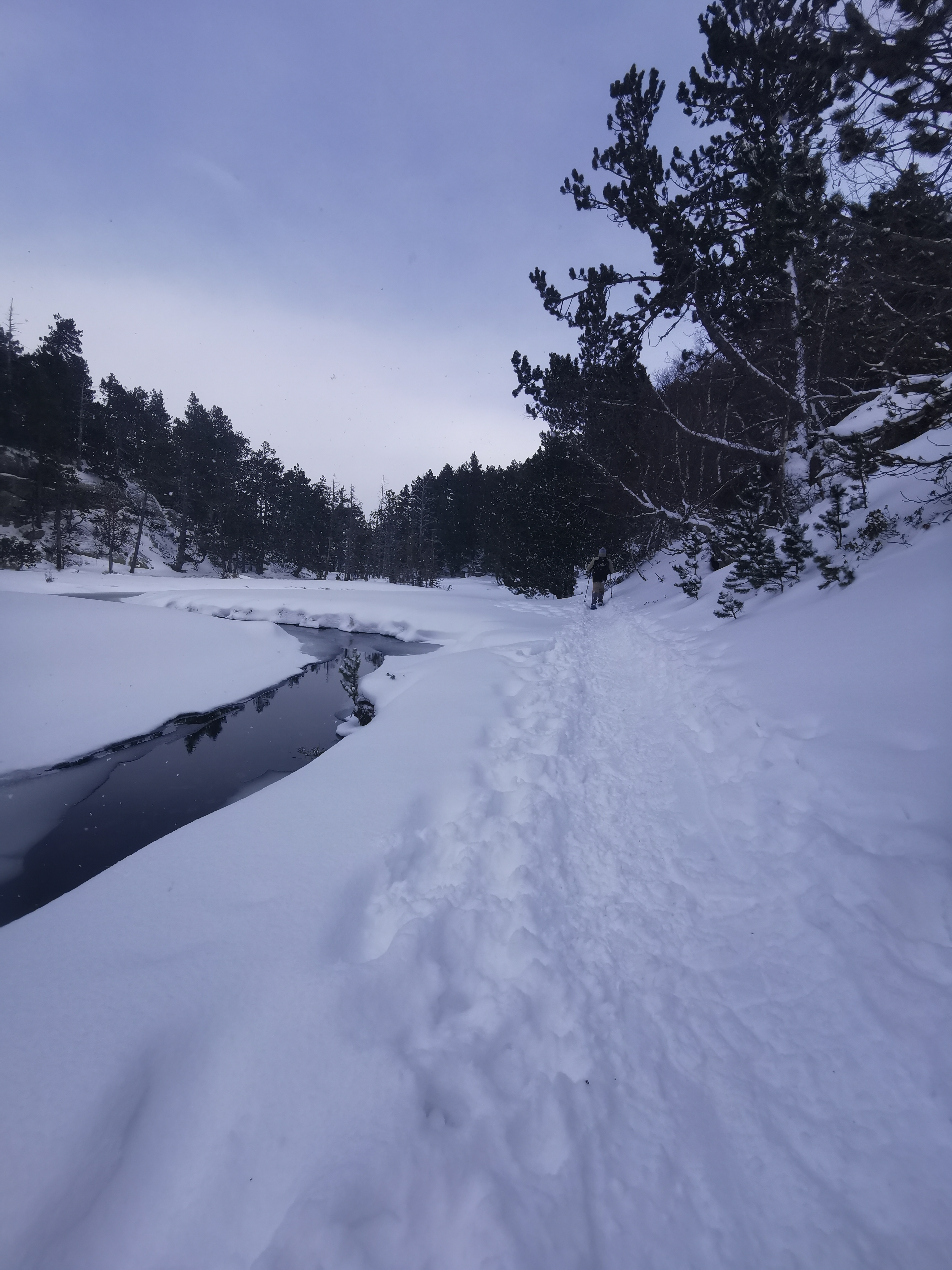 Itinéraire-de-Randonnée-Raquettes-au-lac-de-la-Balmette-et-lac-de-Balcère-Pyrénées