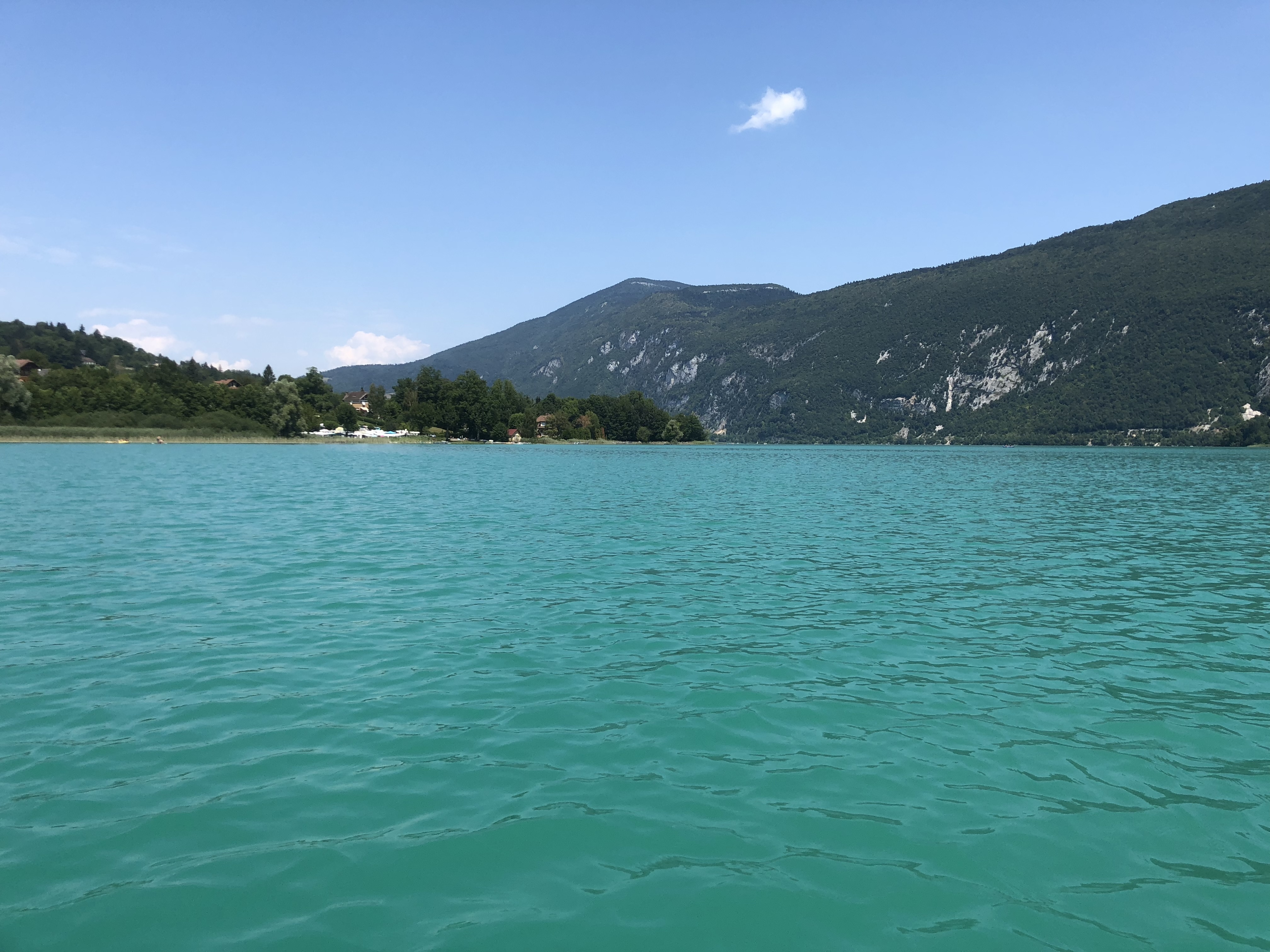 Session-Paddle-sur-le-lac-d-aiguebelette.jpeg