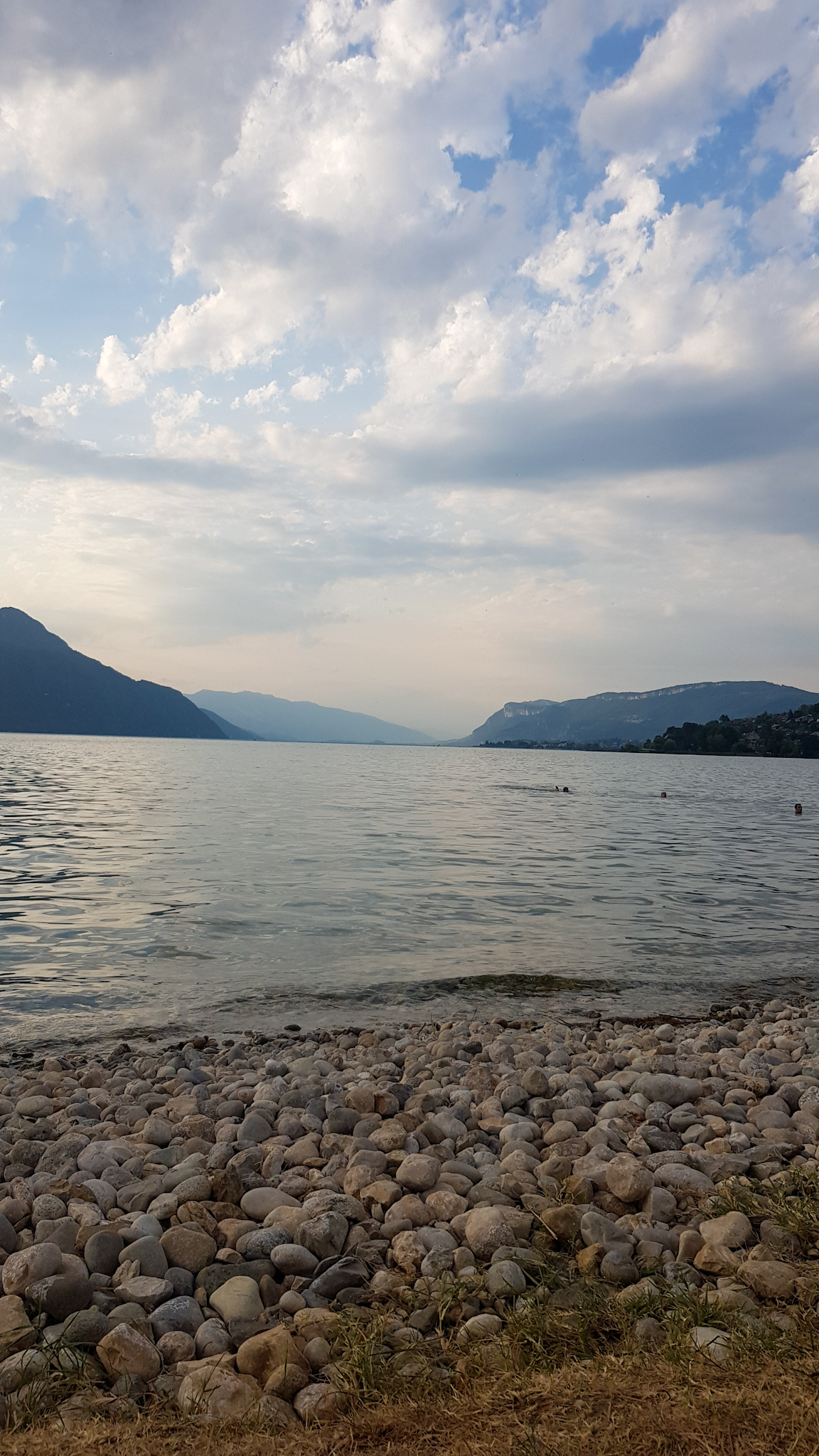 Spot-de-kayak-paddle-sur-le-lac-du-Bourget-Le-Cap-des-Seselets.jpeg