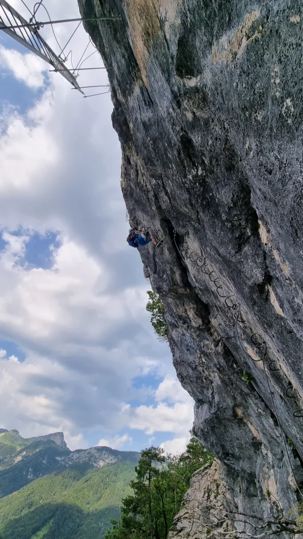 via ferrata thones la roche à Agathe