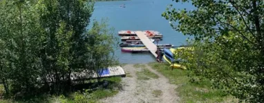 Spot-de-Paddle-et-Kayak-au-lac-du-Chambon-1.jpeg