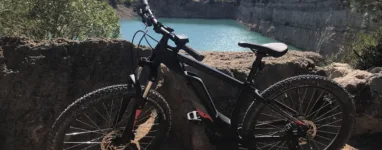 Vtt dans les Alpilles - Lac de Bauxite - Les Baux