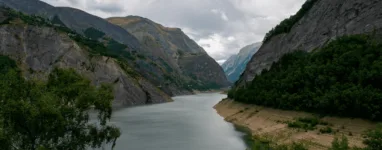 Lac du Chambon paddle 2