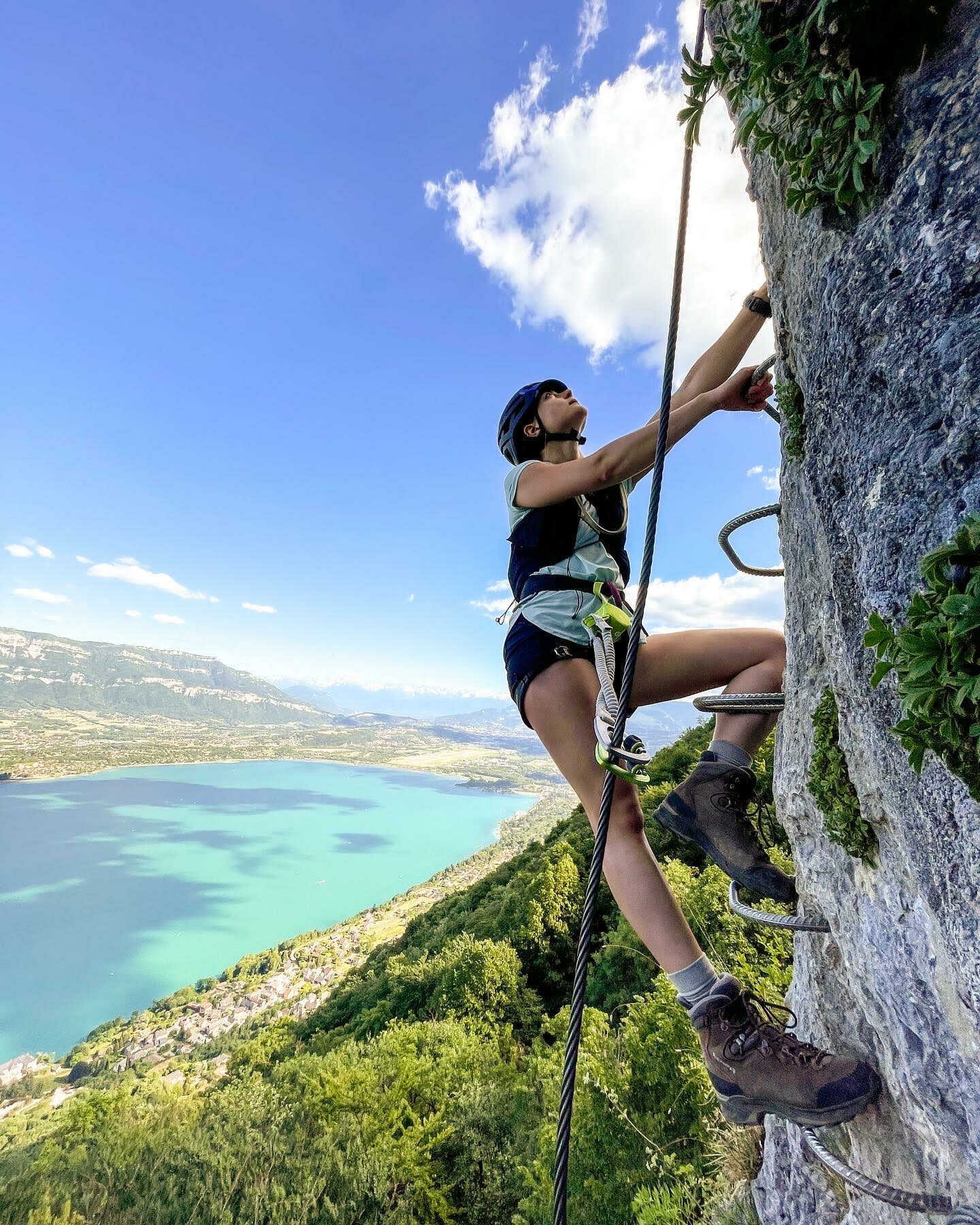 Via ferrata dent du chat roc du cornillon